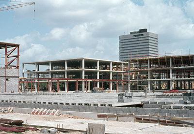 831378 Gezicht op de in aanbouw zijnde Openbare Scholengemeenschap Hendrik van der Vlist (Amerikalaan 109) te Utrecht.